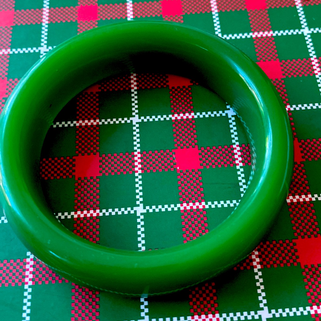 Jade Bangle Dark Green With Silk Bag Jade Bangle Dark Green With Silk Bag